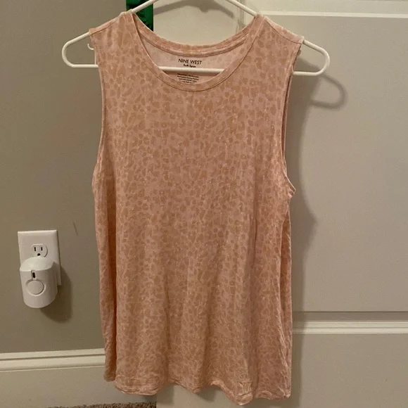 Nine West Medium soft spun leopard cheetah animal print sleeveless tank top - Picture 2 of 4